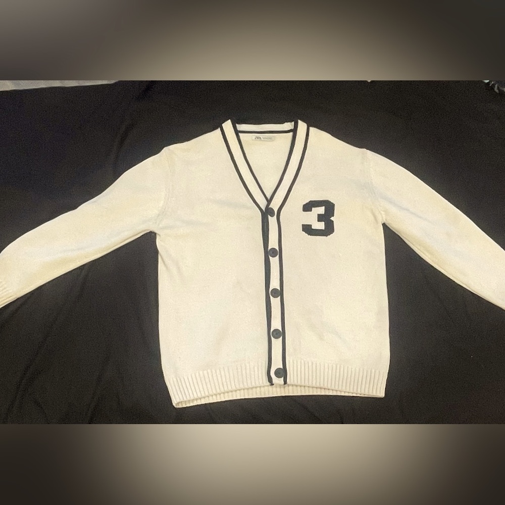 Beige knitted sport cardigan from ZARA